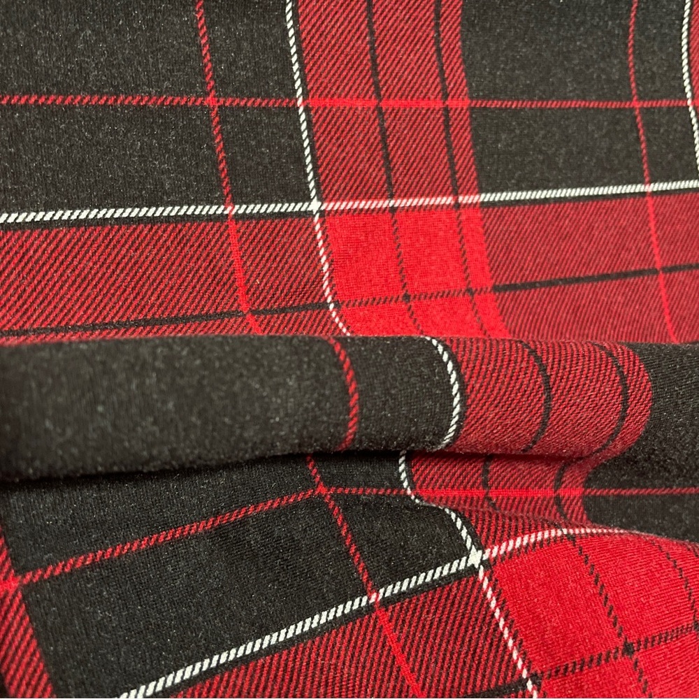 Torrid Cropped Slim Fix Pixie Pant - Plaid All-Nighter Ponte Black Red 1X XL - Picture 8 of 8